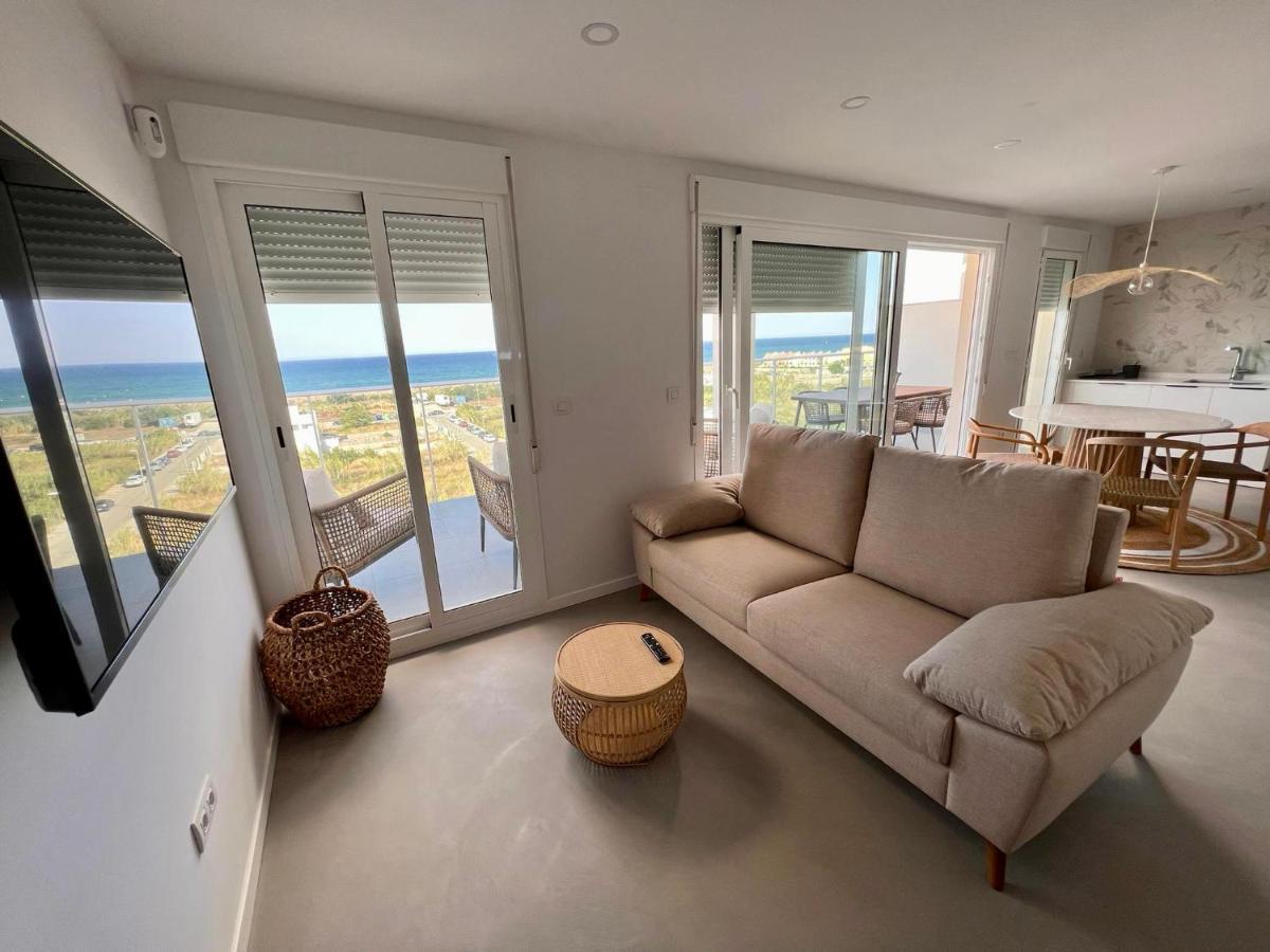 Beautiful Penthouse With Pool And Wonderful Beach View Оліва Екстер'єр фото