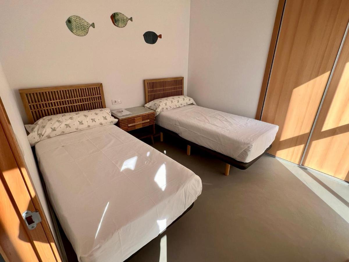 Beautiful Penthouse With Pool And Wonderful Beach View Оліва Екстер'єр фото