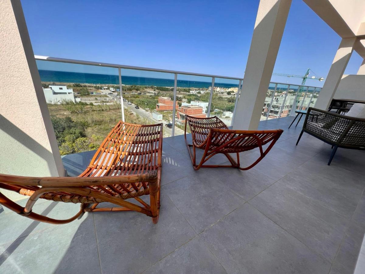 Beautiful Penthouse With Pool And Wonderful Beach View Оліва Екстер'єр фото