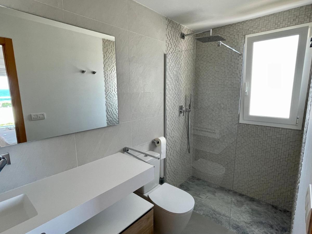 Beautiful Penthouse With Pool And Wonderful Beach View Оліва Екстер'єр фото