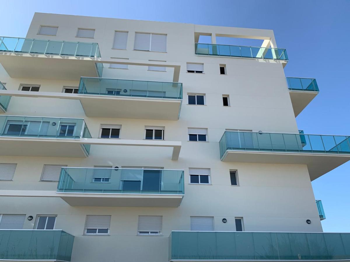 Beautiful Penthouse With Pool And Wonderful Beach View Оліва Екстер'єр фото